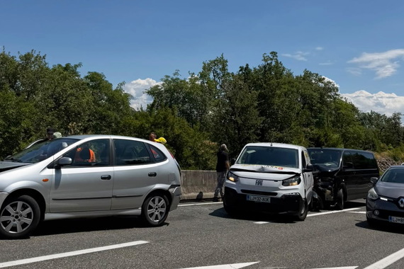 Prometna nesreća kod Plovanije izazvala velike gužve prema graničnom prijelazu