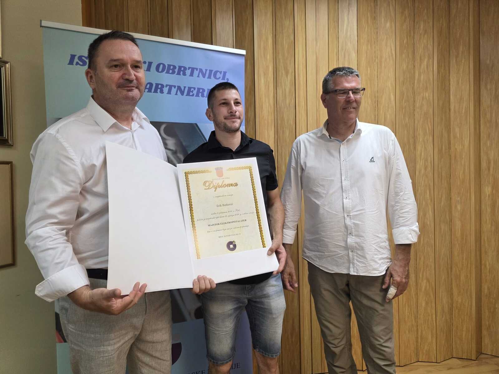Među novim majstorima je i elektroinstalater Erik Butković