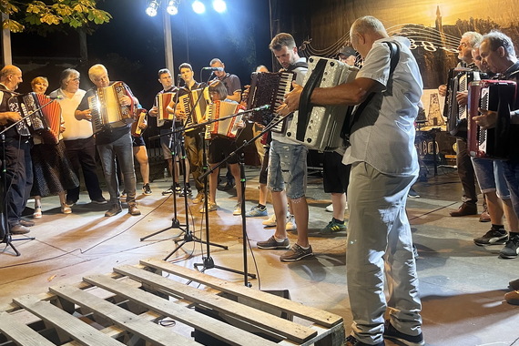 Manifestaciju je prije 30 godina pokrenuo Renato Pernić: nakon njegove smrti organizaciju je preuzeo sin Daniele