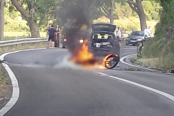 Teška prometna nesreća kod Raše, poginuo vozač motora