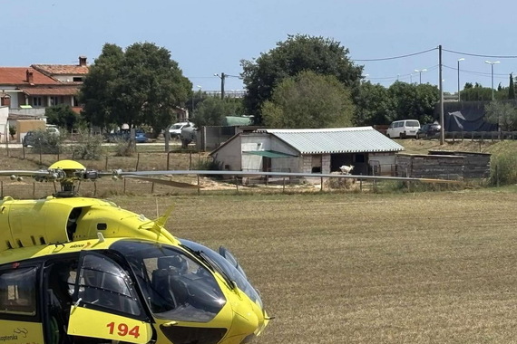 Eksplozija u kući u Puli: Ozlijeđena žena prevezena helikopterom