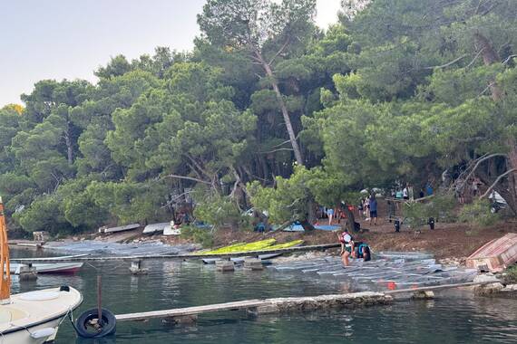 Svaki dan ista scena uz more, Grad Pula potvrdio da je zbog kajaka već morao intervenirati