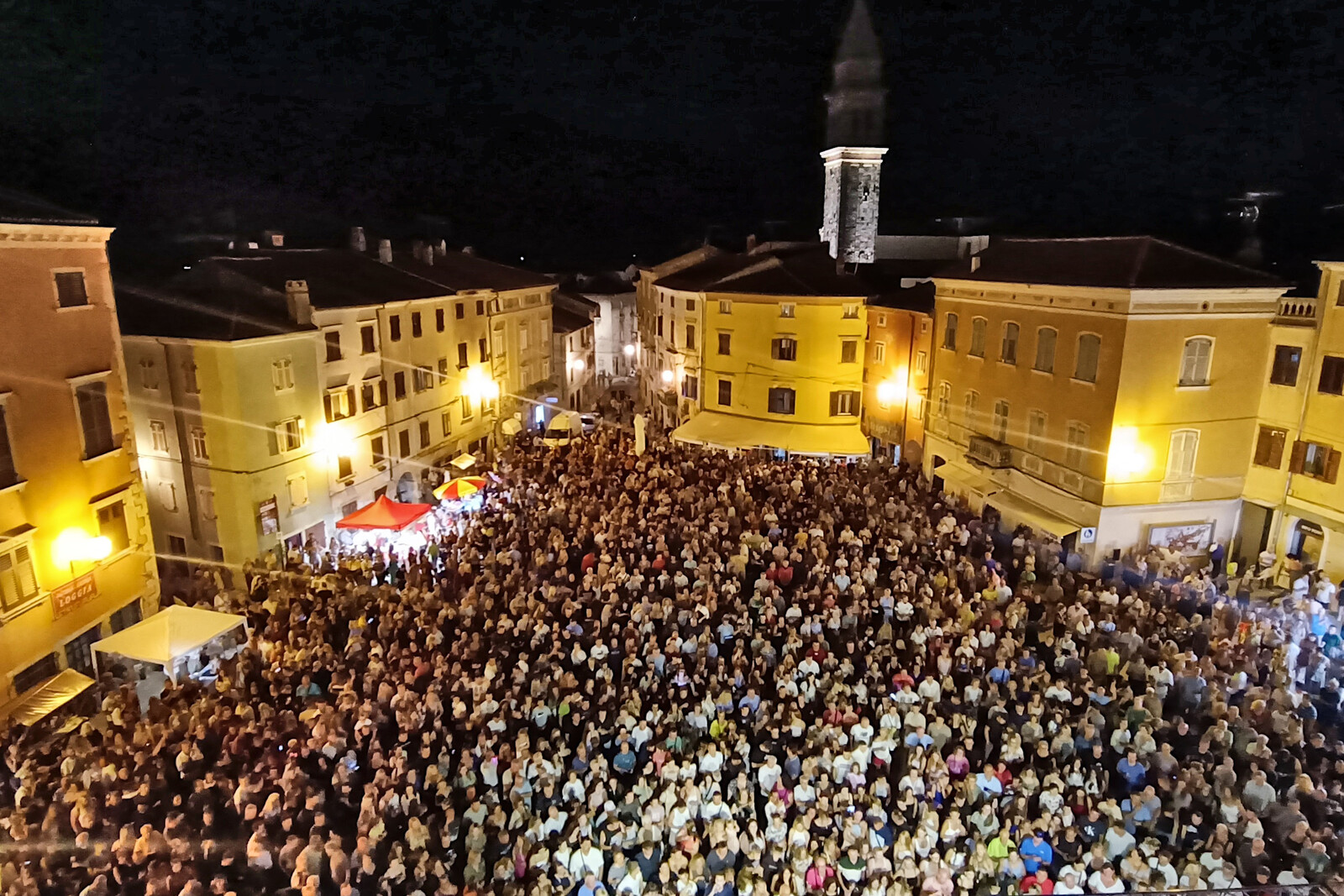 Bumbarska fešta na vodnjanskoj Placi