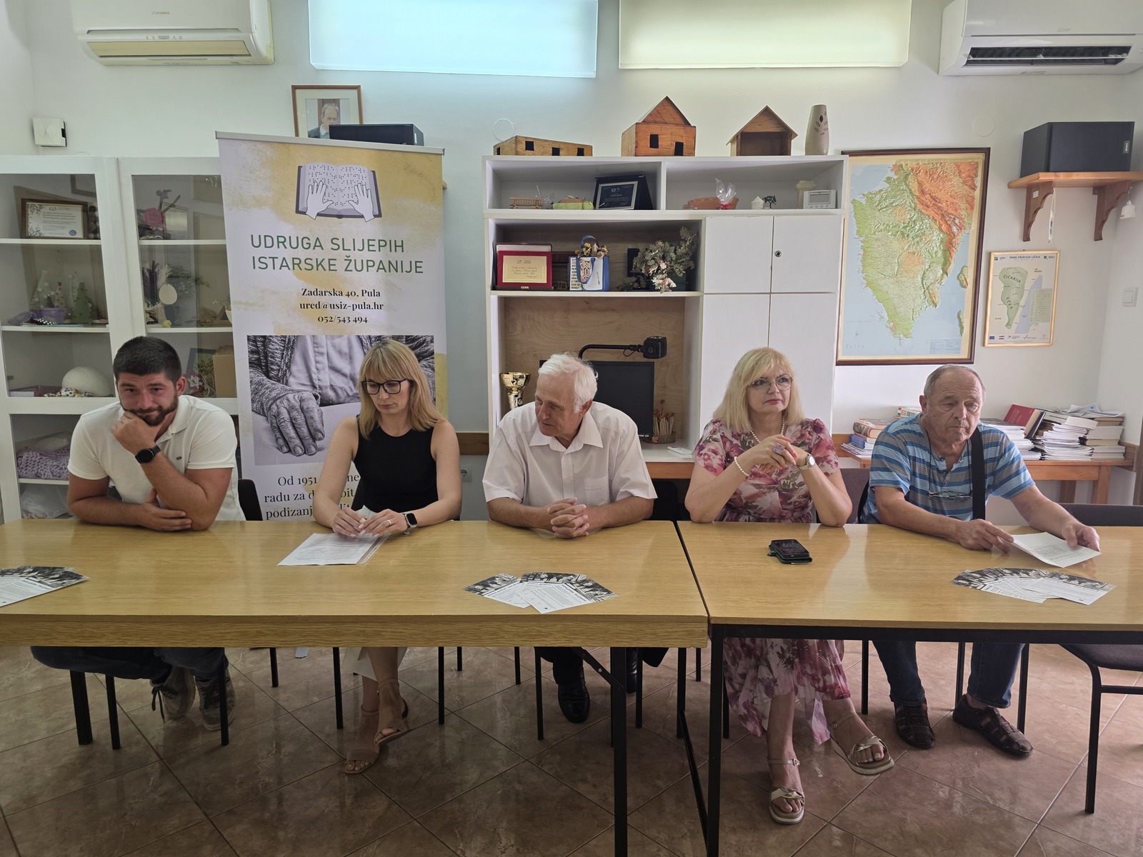 Sudionici u projektu na press konferenciji
