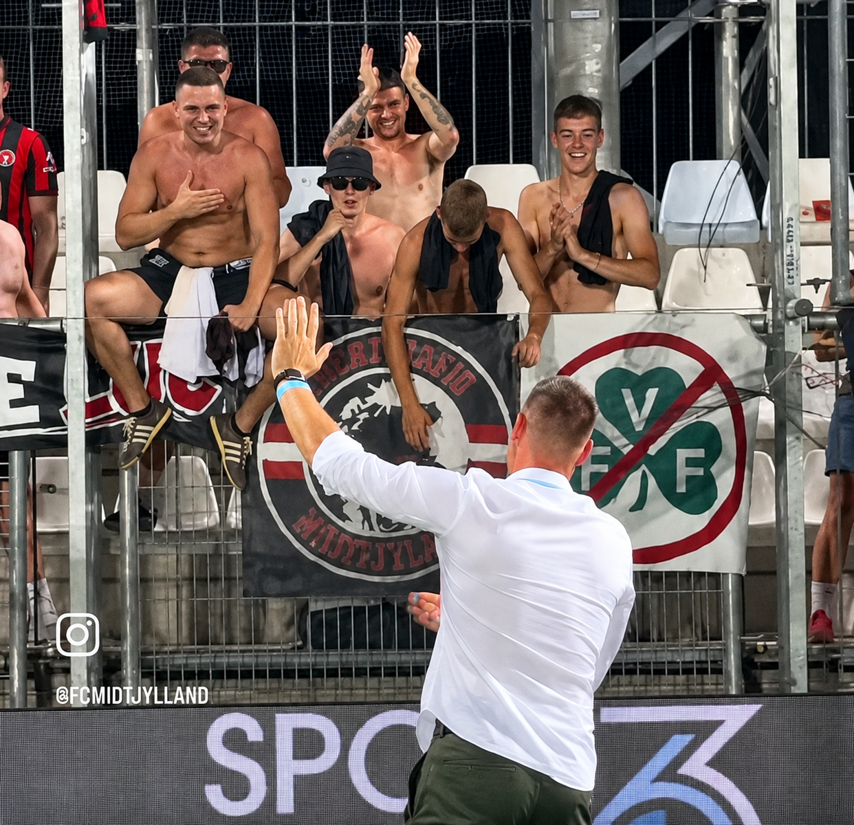 Kristian Ipša s navijačima Midtjyllanda na Rujevici