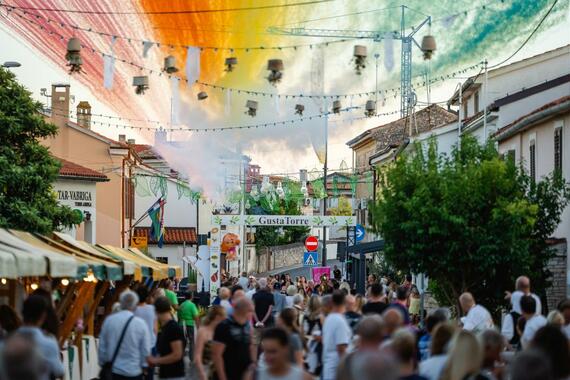 Festival GustaTorre, koncert Plavog orkestra, vol na ražnju i još puno toga