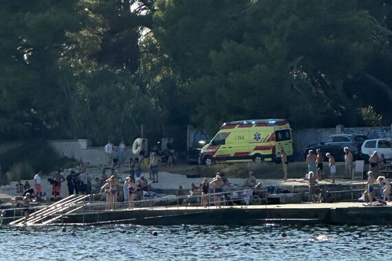 Tragedija na Valkanama: muškarca izvukli iz mora i pokušali ga reanimirati, no preminuo je