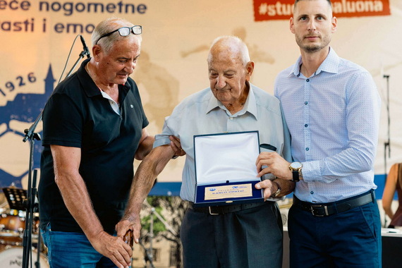 Na gotovo 900 stranica monografije ispričana priča o suživotu Žminja i baluona