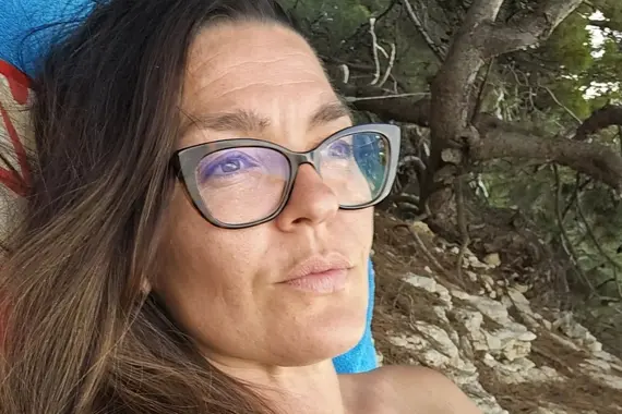 Puležanka traži muškarca istog prezimena za brak bez ljubavi: 'Upoznamo se, vjenčamo, razvedemo i ja postajem Stipić'