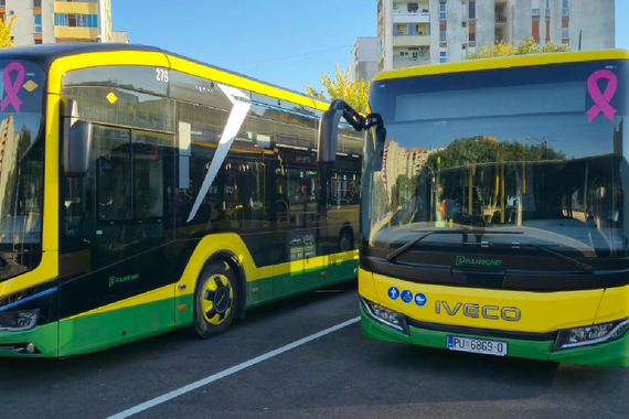 Pulapromet postavio ružičaste vrpce na 40 autobusa za Mjesec svjesnosti o karcinomu dojke