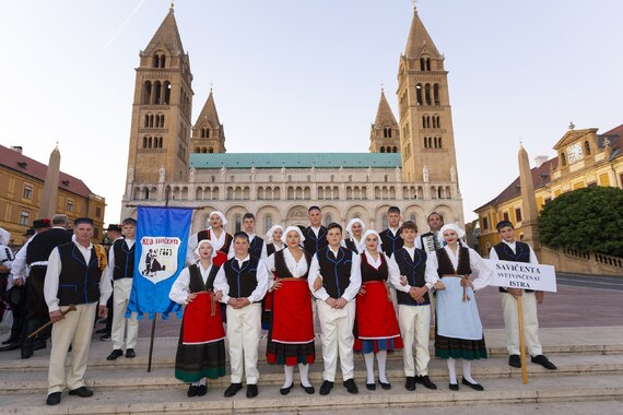 KUD Savičenta sudjelovalo na međunarodnom folklornom festivalu u Mađarskoj