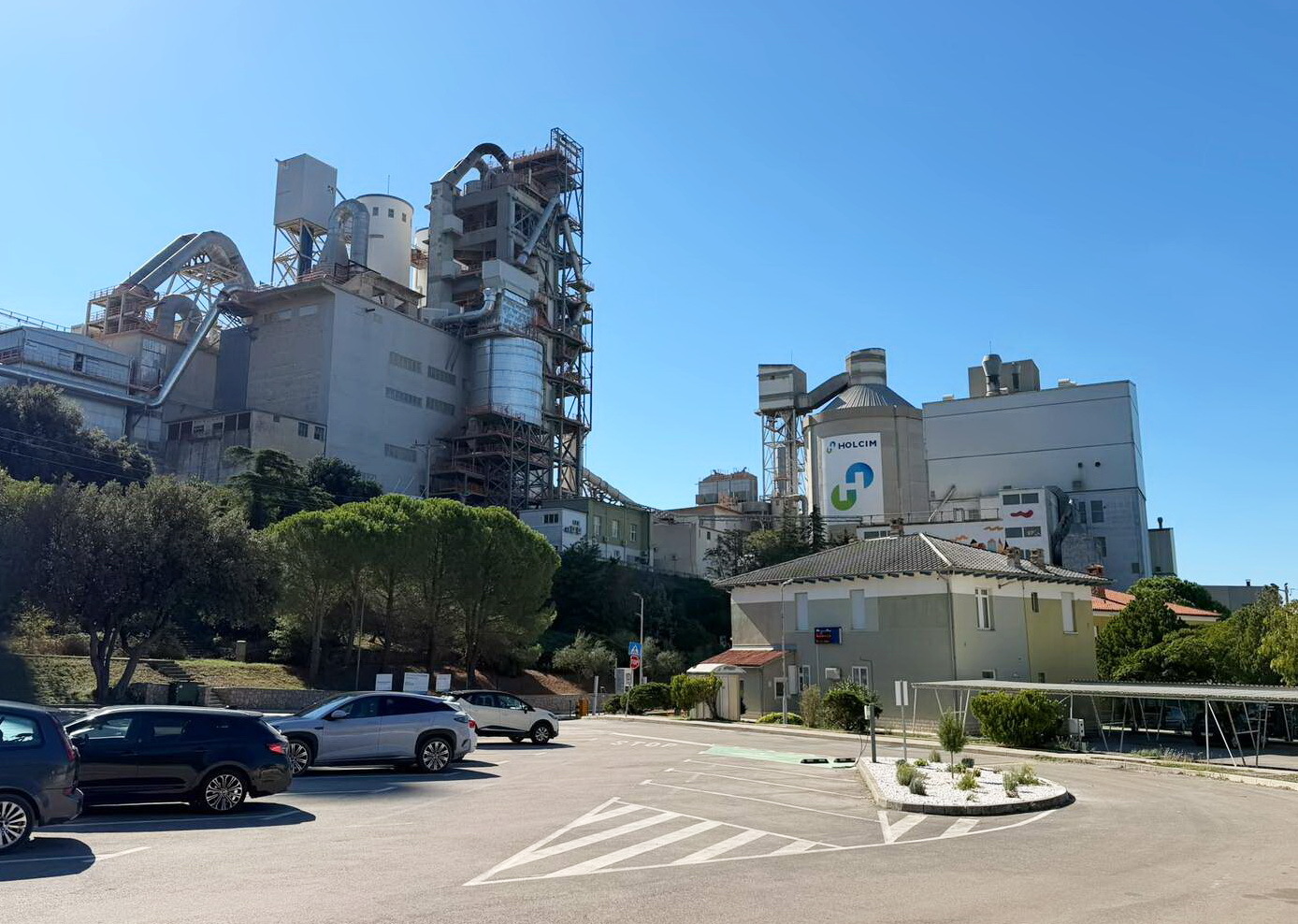 Tvornica Holcim u Koromačnu