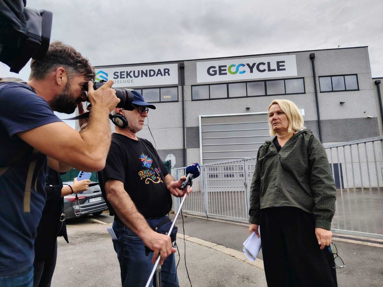 Konferencija za novinare ispred pogona Sekundara, Holcimove tvrtke za preradu neopasnog otpada (Foto: Igor Radić)