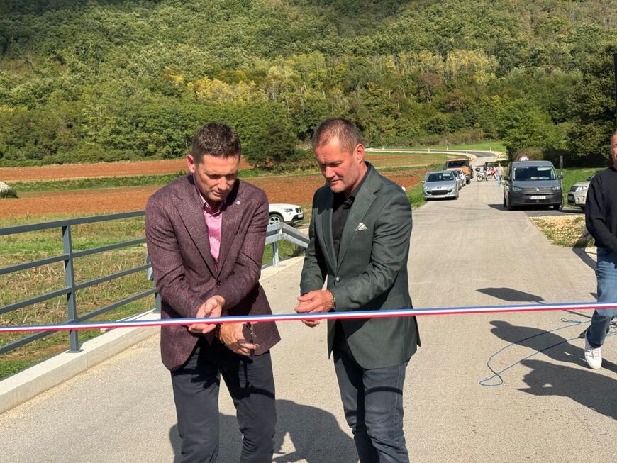 Konačno otvorena cesta Kringa – Sveti Petar u Šumi. Rekonstruirano 4,5 kilometara