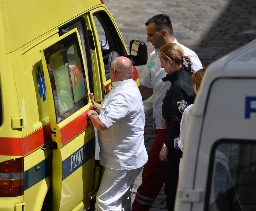 Pronađeni mladići koji su na ulici u Puli premlatili 18-godišnjaka. Istraga se nastavlja