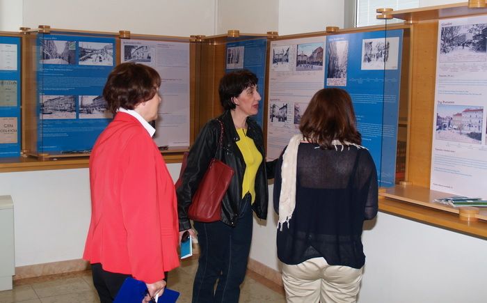 Od početnih 120, u fondu Zavičajne zbirke danas je više od 2.000 razglednica