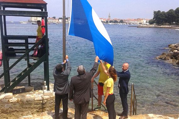 Podignuta Plava zastava na Gradskom kupalištu u Poreču