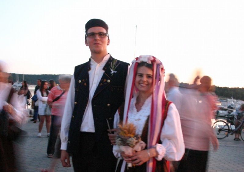“Mladenci“ Medulinka Roža Mihaljević i Martin Vlačić, kojeg je „glumio“ Lari Višković