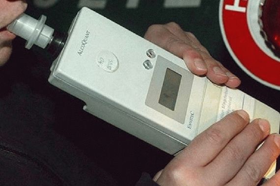 Umag: Pijani vozač nakon alkotestiranja pješke bježao policiji
