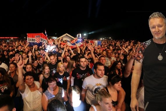 Buić Thompsonu u Umagu uručio istarski Porin - pršut