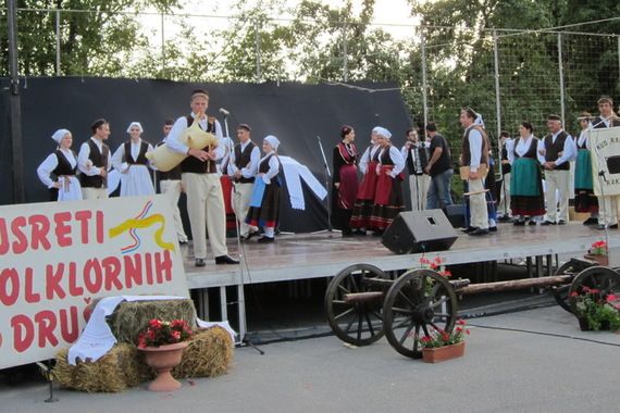 Rakljanci na Susretima folklornih društava u Generalskom Stolu