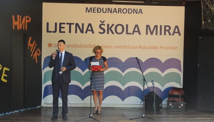 Župan Valter Flego u Ljetnoj školi mira u Savudriji
