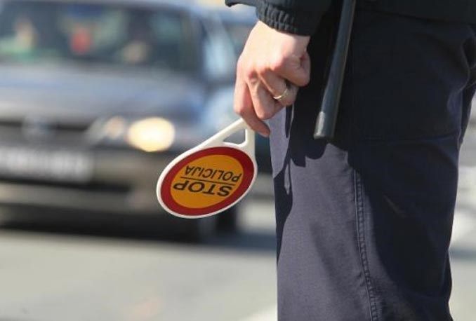 Policajac ga je zaustavio zbog sumnje da upravlja mopedom pod utjecajem alkohola
