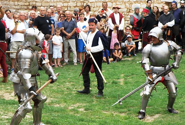 Na Festivalu je sudjelovalo 200-tinjak kostimiranih učesnika