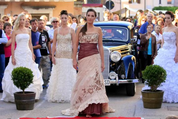 U Brtonigli održane manifestacije U bojama tradicije i Shabby Chic Sajam