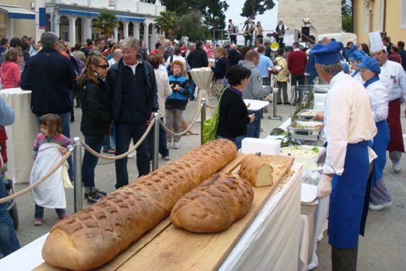 Ove subote u Novigradu gastronomski festival Gnam Gnam Fest