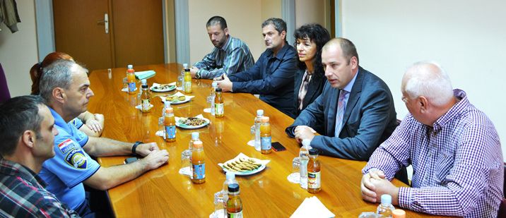 Gradonačelnik Renato Krulčić i suradnici na prijemu za djelatnike PP Pazin