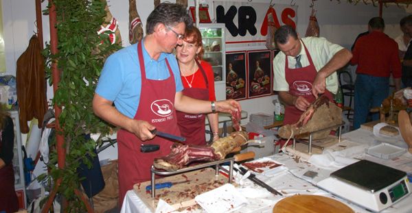 Istarski pršuti iz pršutane Milohanić