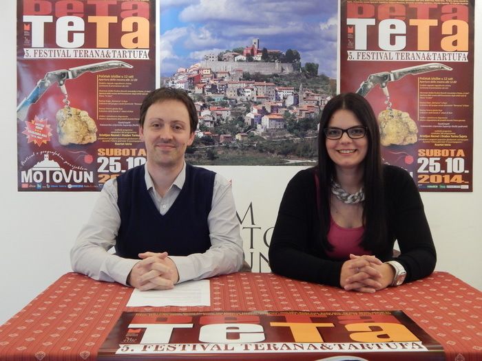 Načelnik Općine Motovun Tomislav Pahović i Iva Jeletić, direktorica TZ Općine Motovun