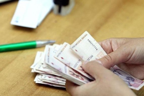 Pazinjanka kupcima prodavala sanitarije i keramiku a novac zadržavala za sebe