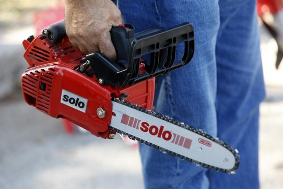 Gamboci: Porezao se po nozi motornom pilom