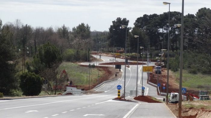 Radovi su se odvijali na ukupnoj dužini od 2,4 kilometra