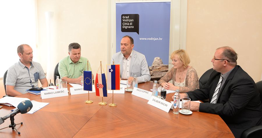 Marko Ljubešić, Marko Rupar, Klaudio Vitasović, Anica Kopinič i Dalibor Macan 