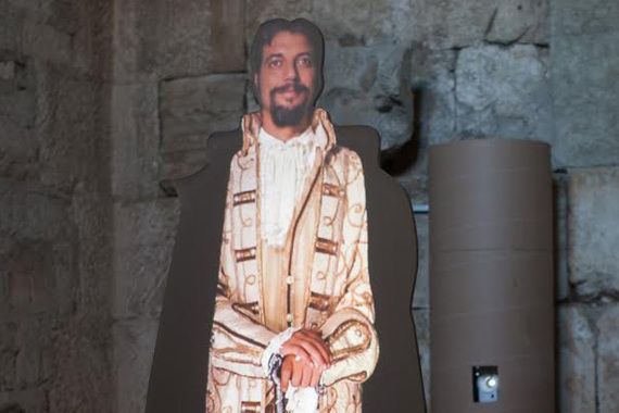 Hologram Antoina De Villea poziva na izložbu Istra, lav i orao