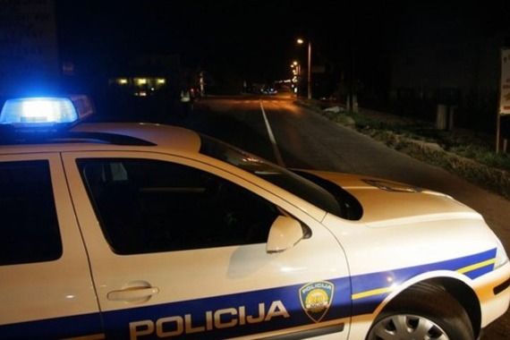 Buje: Pištoljem se upucao u nogu