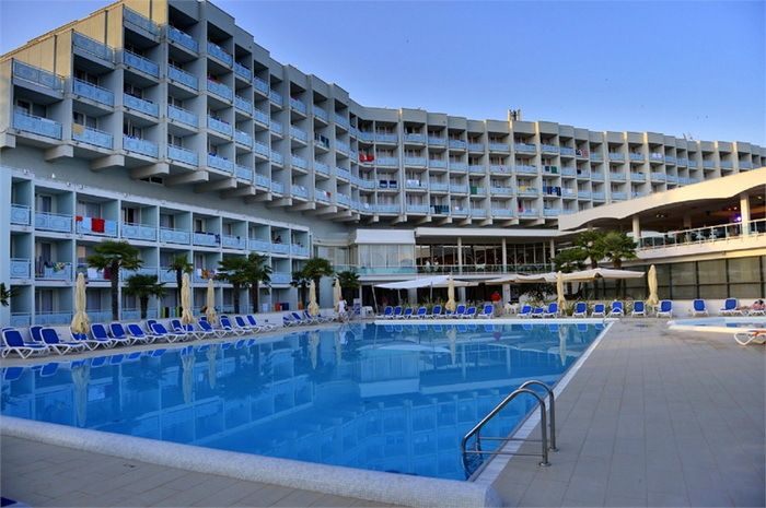 Hotel Laguna Materada