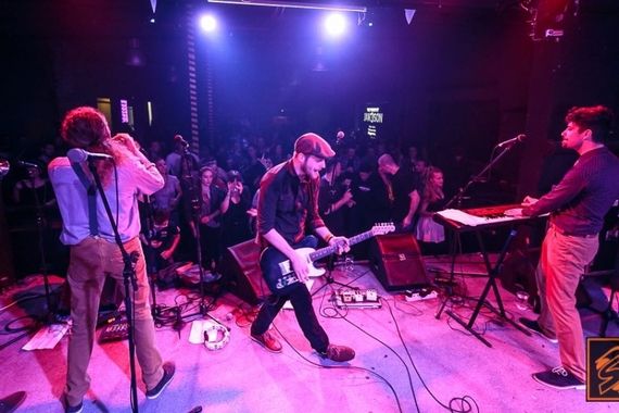 Bezalkoholni koncert: Za dobru zabavu dovoljni dobro društvo i glazba