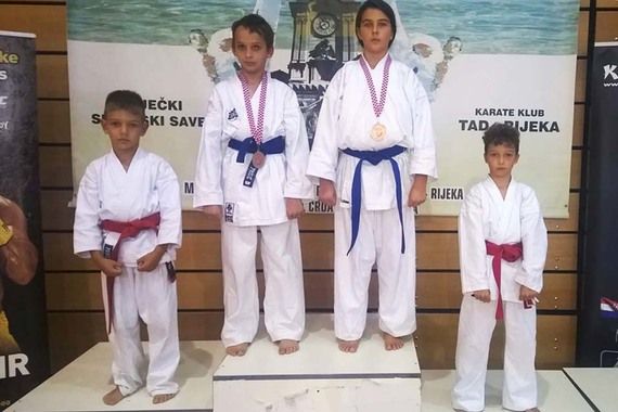 Mladi pulski Lavovi brončani na Karate Croatia Open