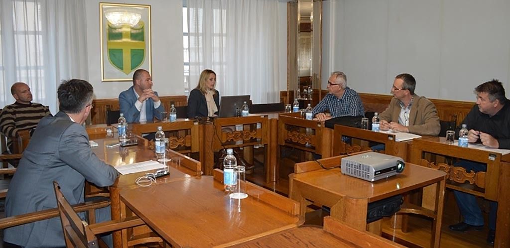 Na sastanku o budućem pulskom gradskom bazenu
