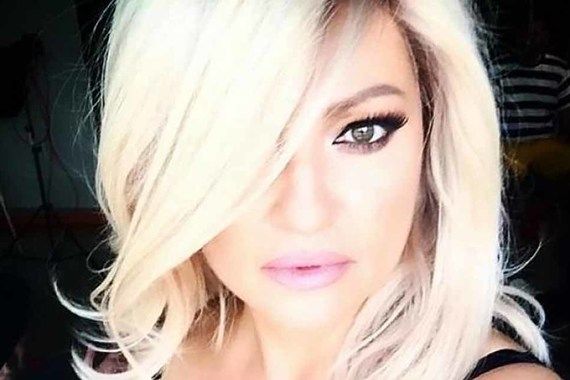 Božić u INK s Ninom Badrić za pomoć Školi za odgoj i obrazovanje