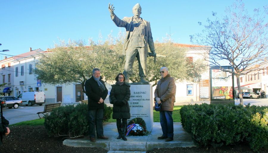 Polaganje vijenca