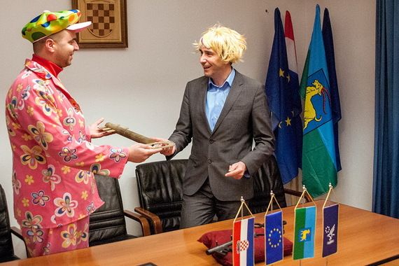 Medulinski načelnik maškarama predao i ključeve Općine Ližnjan