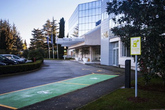 Otvorena prva električna punionica za automobile na Bujštini