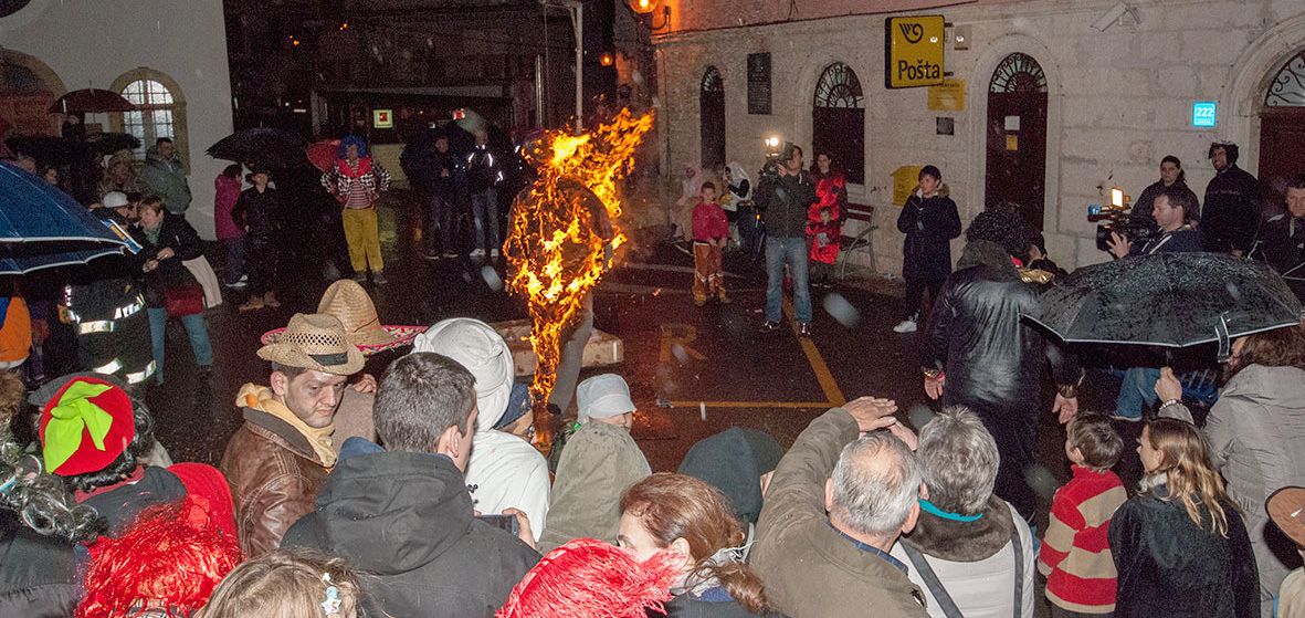 Paljenje Pusta u Medulinu
