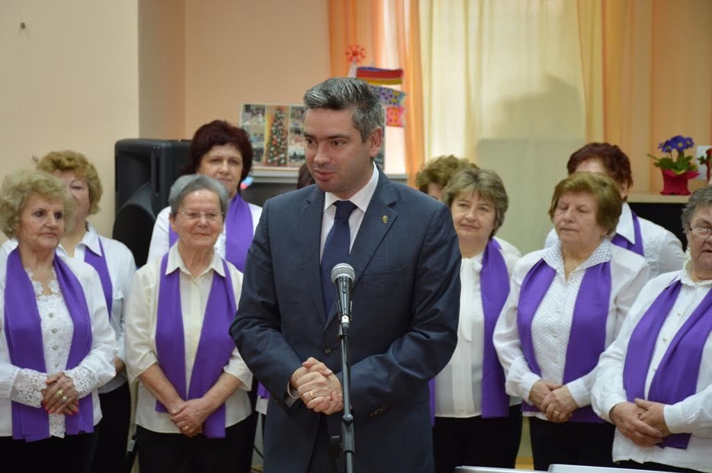 Pulski gradonačelnik i zbor Zlatne godine