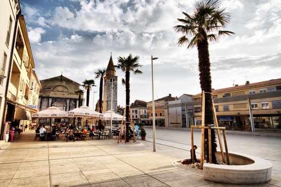 I Umag gasi svjetla za planet Zemlju